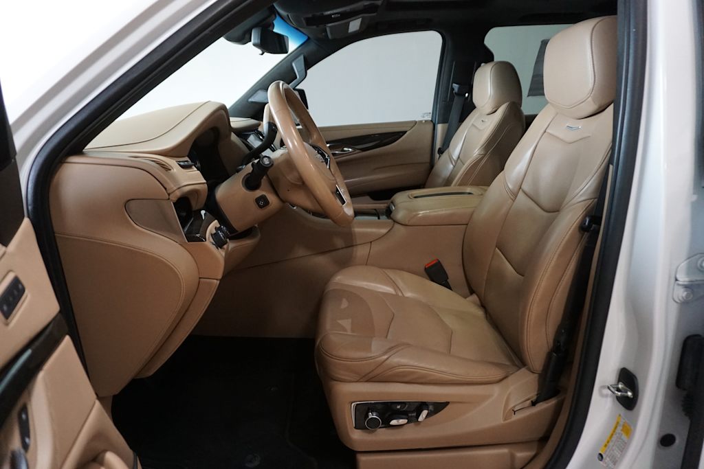 2020 Cadillac Escalade ESV Platinum 10