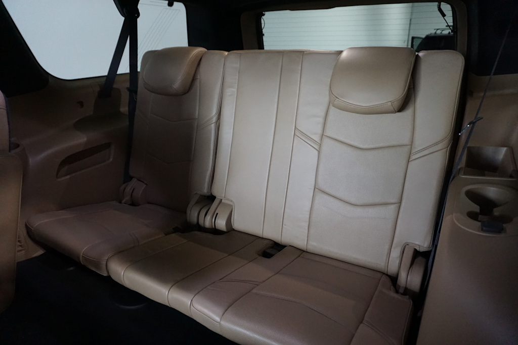 2020 Cadillac Escalade ESV Platinum 23