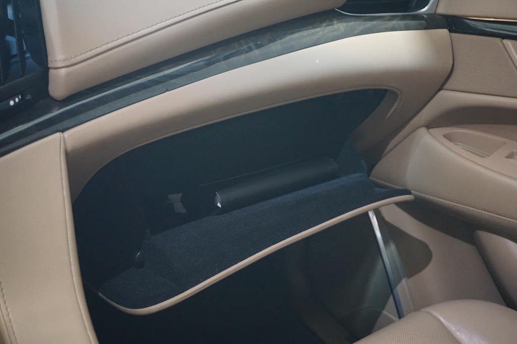 2020 Cadillac Escalade ESV Platinum 28