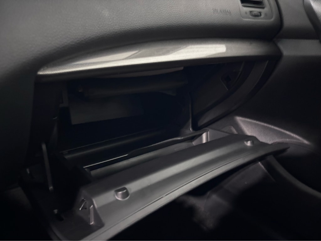 Thumbnail: 2015 Nissan Altima - 25