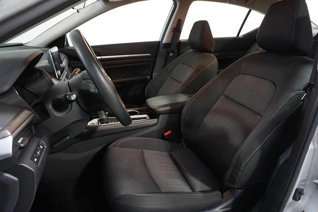 Thumbnail: 2023 Nissan Altima - 8