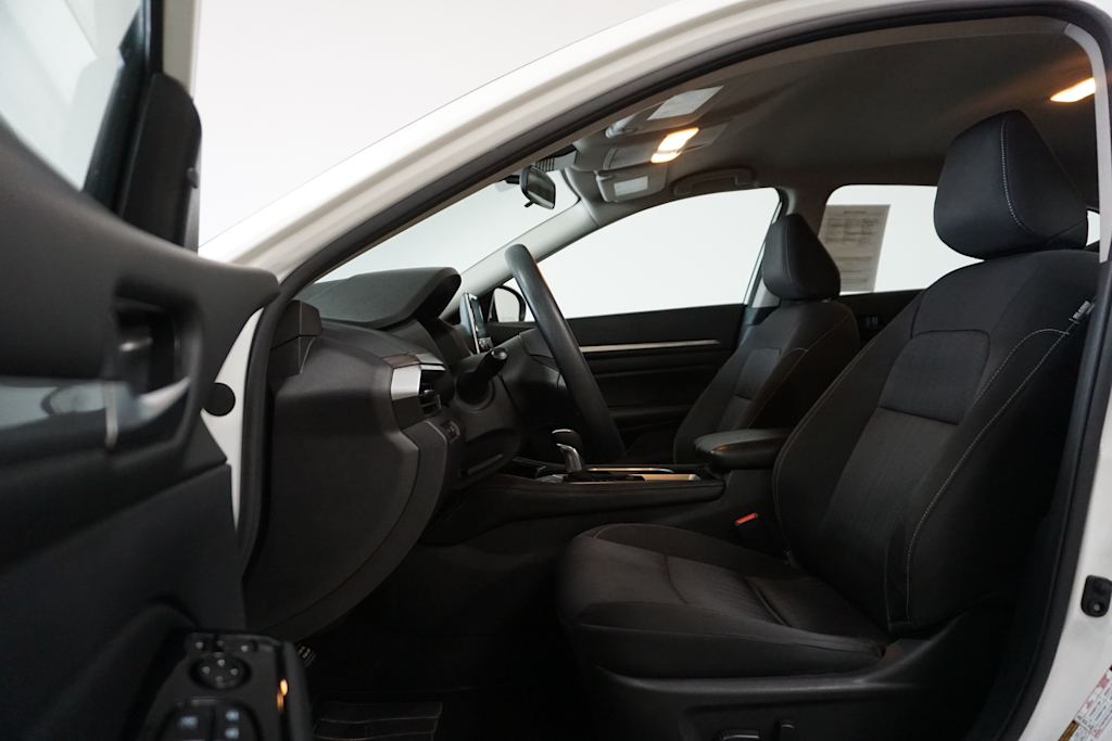 Thumbnail: 2023 Nissan Altima - 8