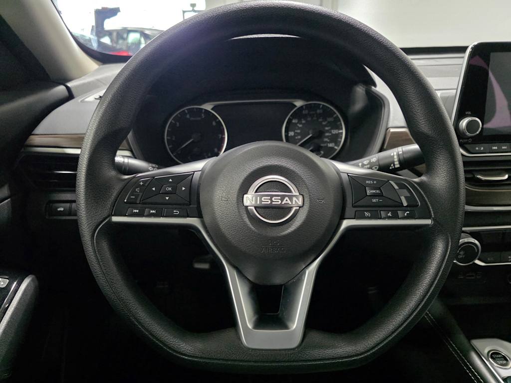 Thumbnail: 2023 Nissan Altima - 7