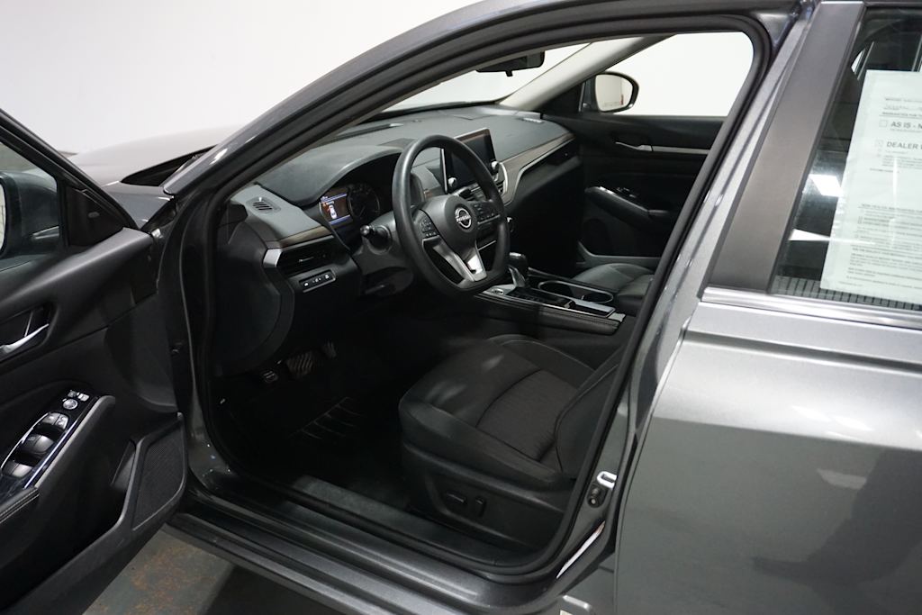 Thumbnail: 2023 Nissan Altima - 16