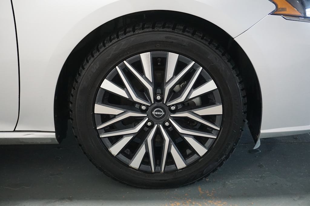 Thumbnail: 2023 Nissan Altima - 19