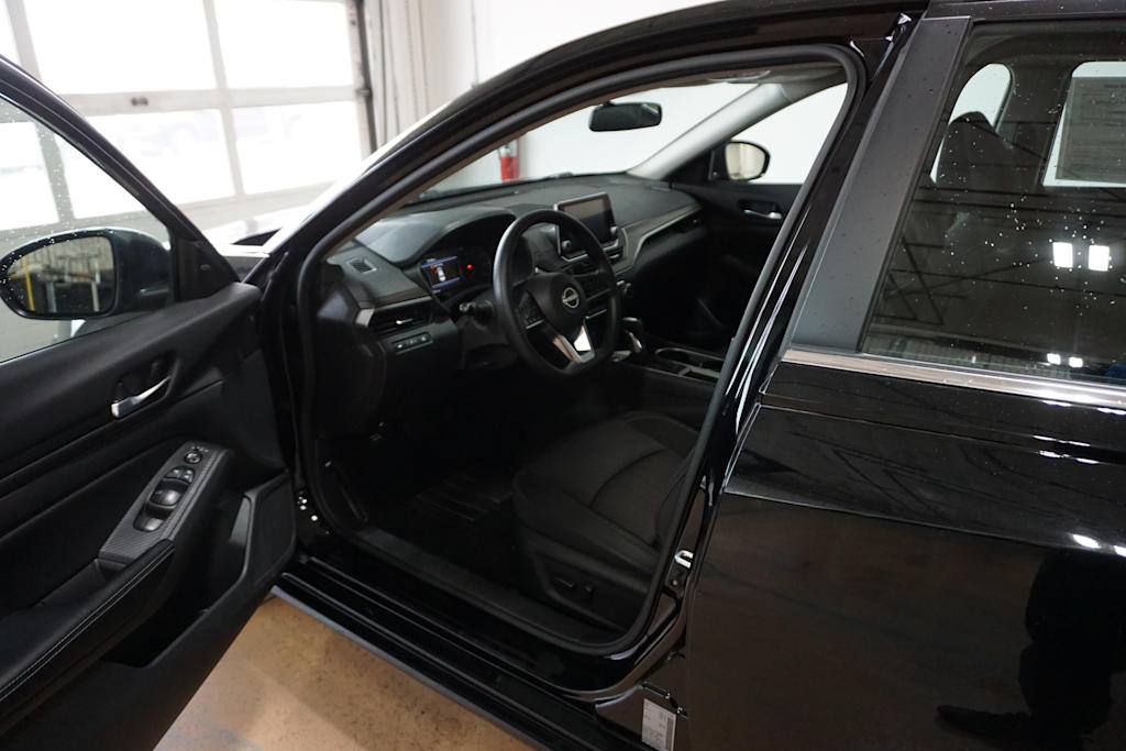 Thumbnail: 2024 Nissan Altima - 19