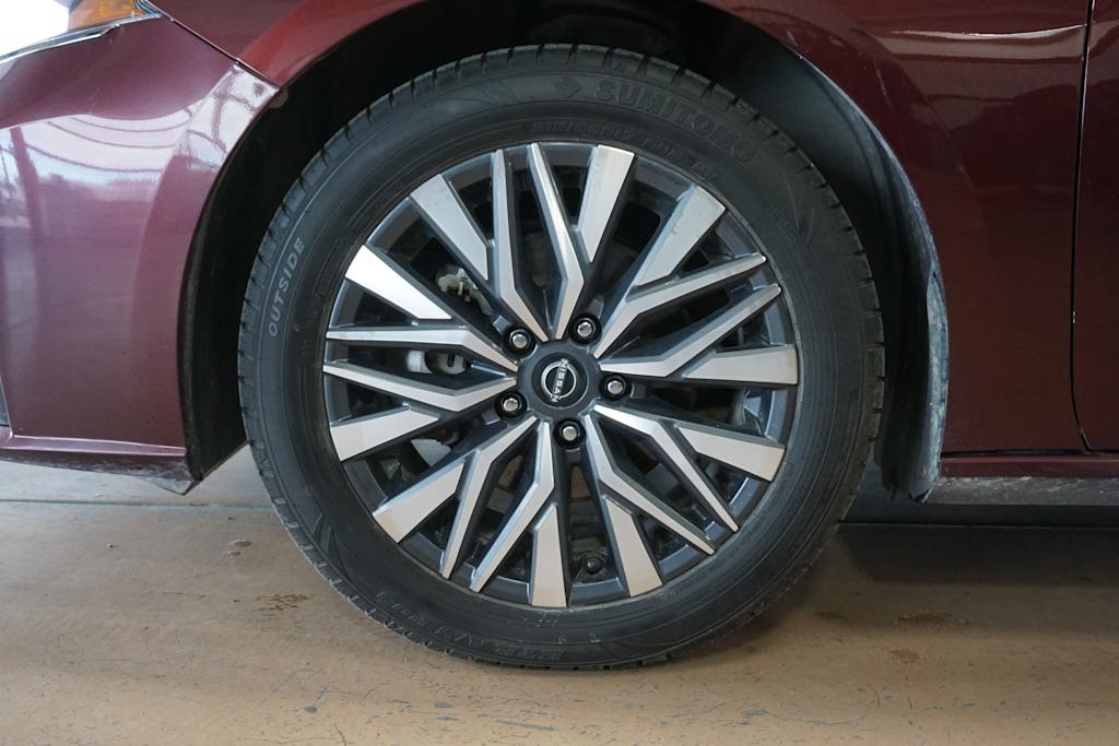 Thumbnail: 2023 Nissan Altima - 5