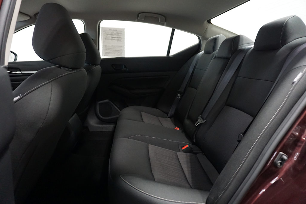 Thumbnail: 2023 Nissan Altima - 9