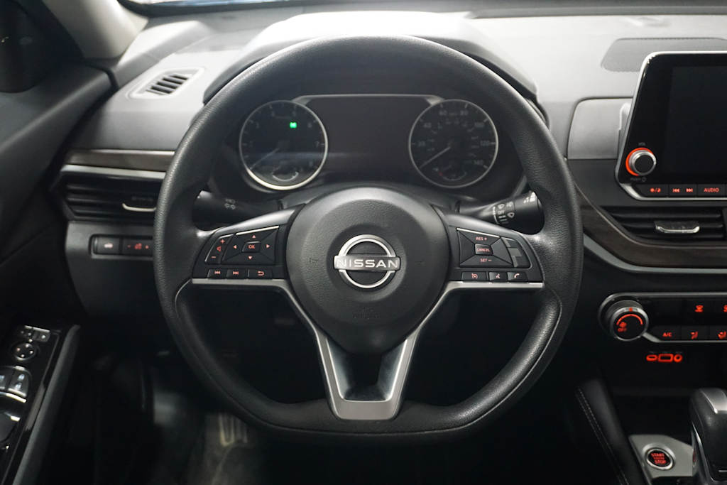 Thumbnail: 2023 Nissan Altima - 7