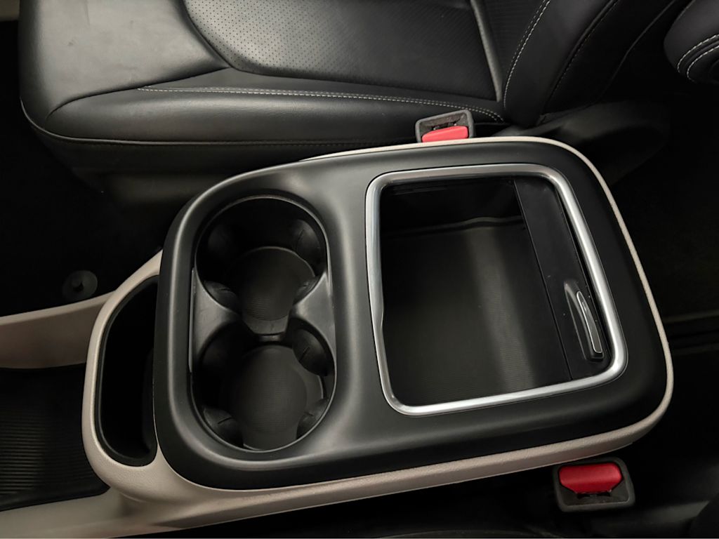 Thumbnail: 2023 Chrysler Pacifica - 30