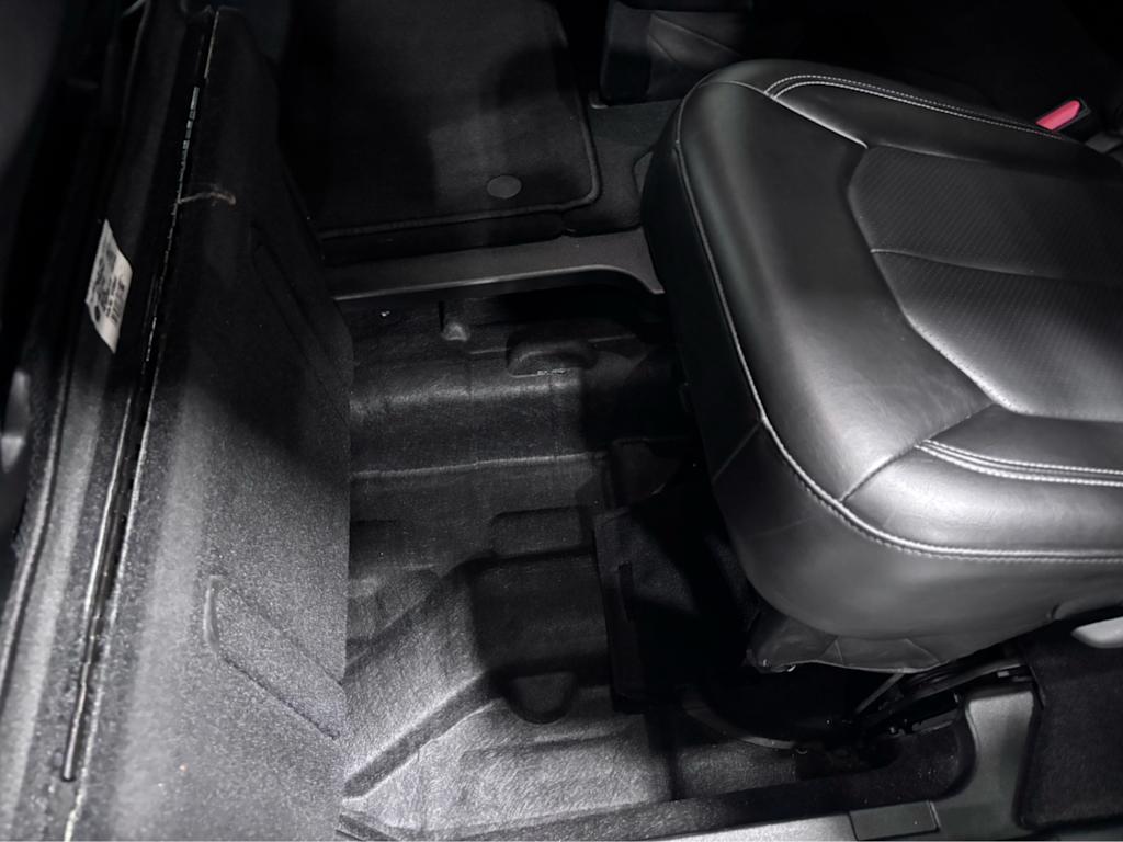 Thumbnail: 2025 Chrysler Pacifica - 9