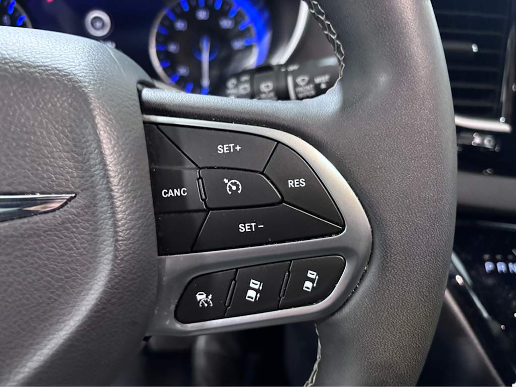 Thumbnail: 2025 Chrysler Pacifica - 13