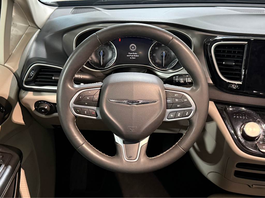 Thumbnail: 2023 Chrysler Pacifica - 7