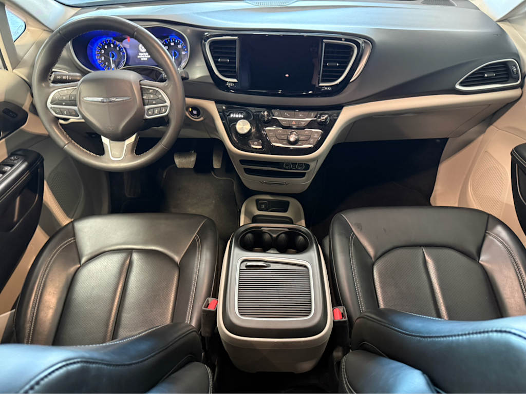 Thumbnail: 2023 Chrysler Pacifica - 2
