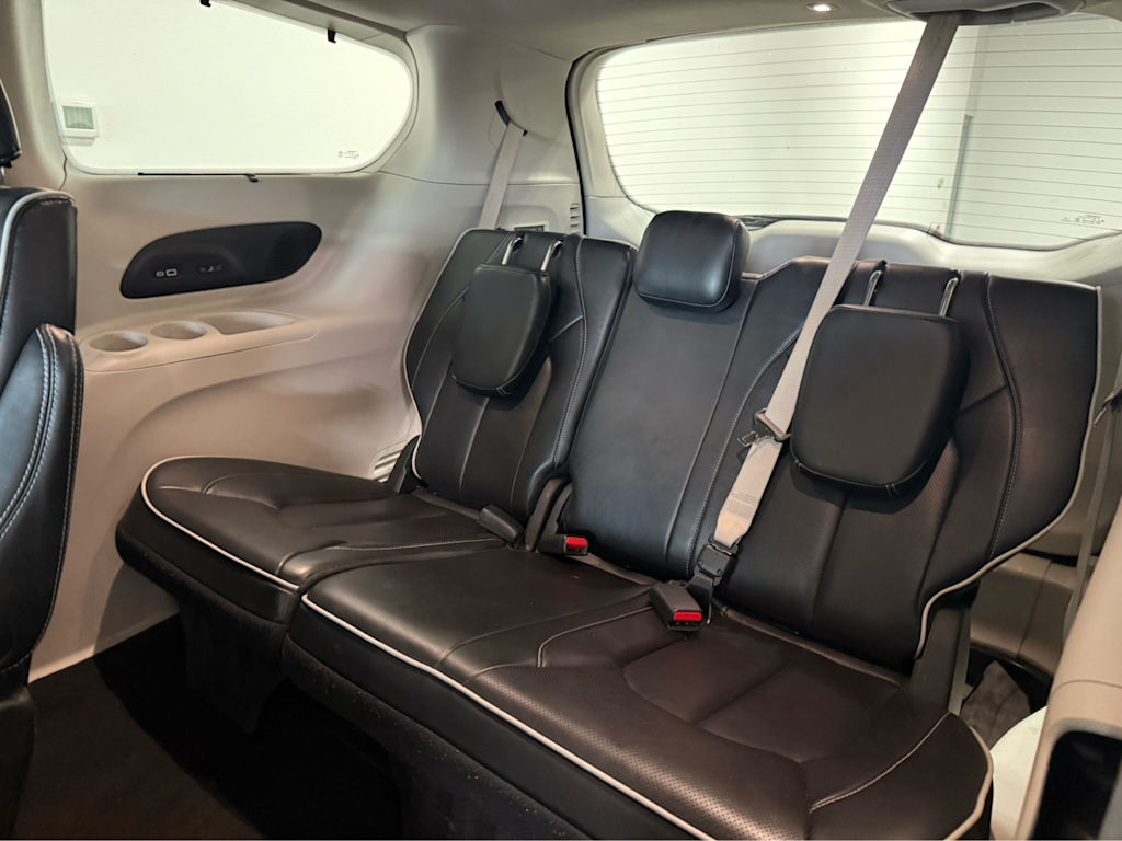 Thumbnail: 2022 Chrysler Pacifica - 19