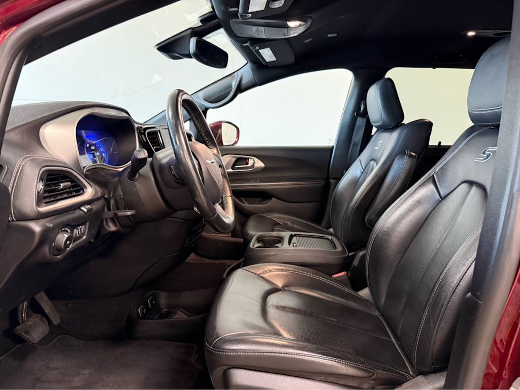 Thumbnail: 2021 Chrysler Pacifica - 7