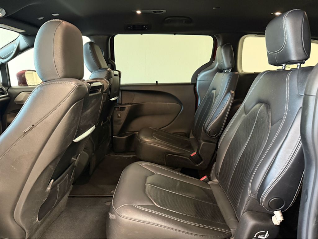 Thumbnail: 2021 Chrysler Pacifica - 8