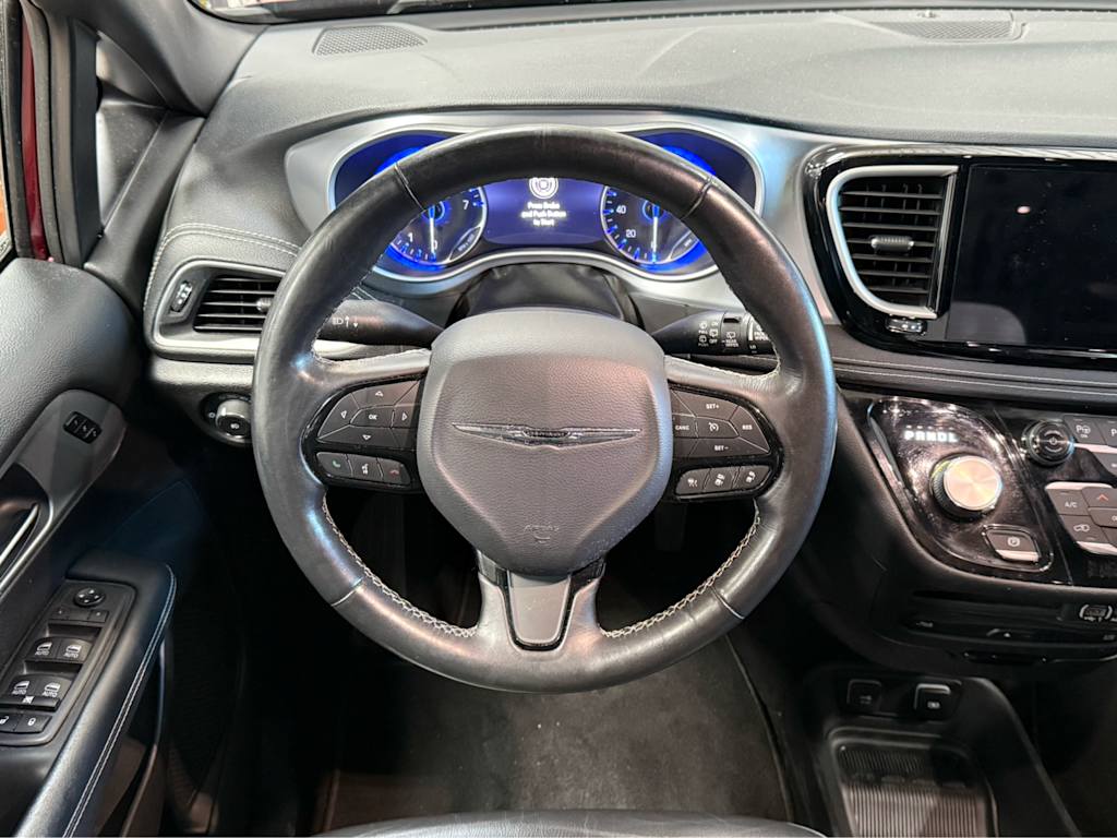 Thumbnail: 2021 Chrysler Pacifica - 6