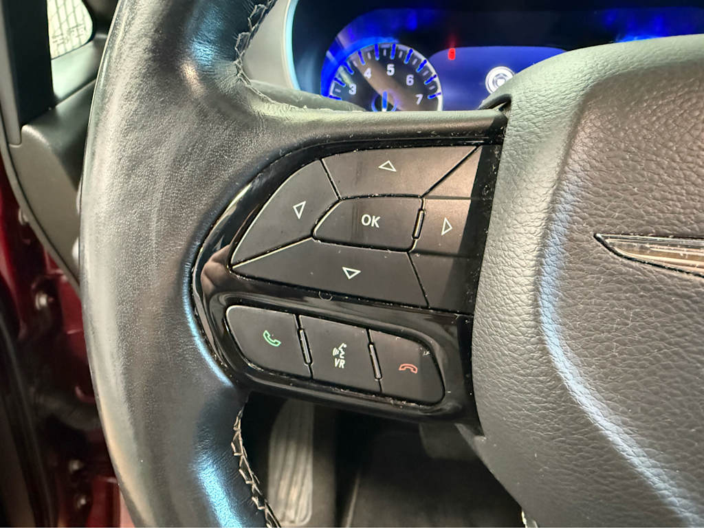 Thumbnail: 2021 Chrysler Pacifica - 16