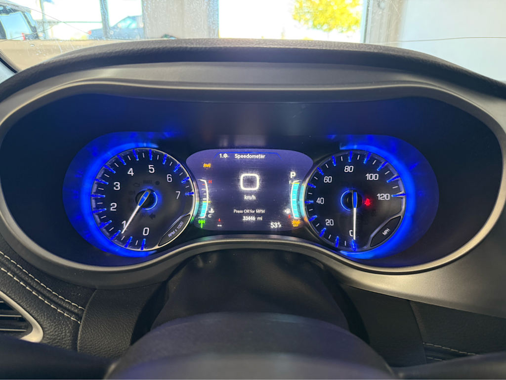Thumbnail: 2021 Chrysler Pacifica - 10