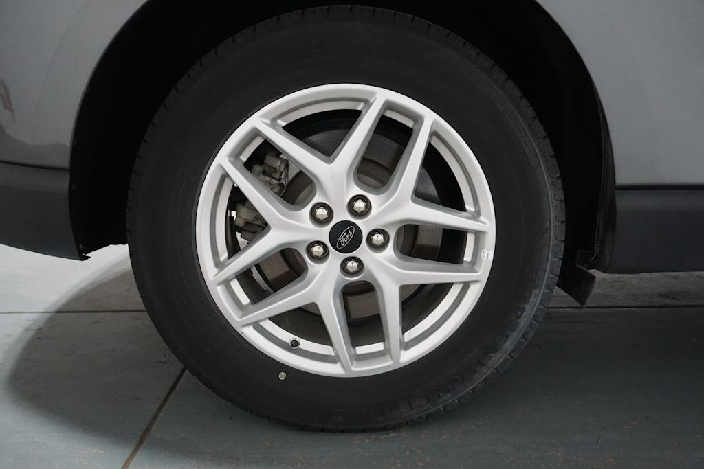 Thumbnail: 2023 Ford Edge - 19