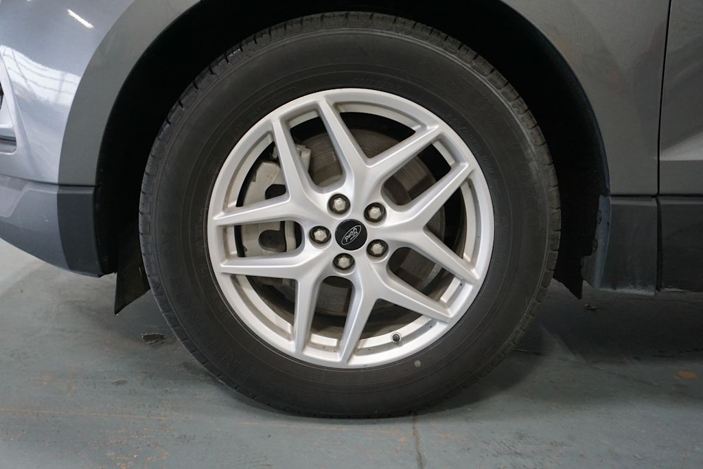 Thumbnail: 2023 Ford Edge - 5