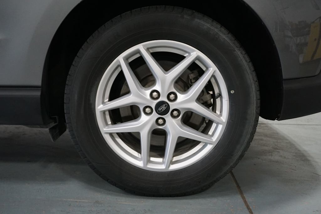 Thumbnail: 2023 Ford Edge - 18