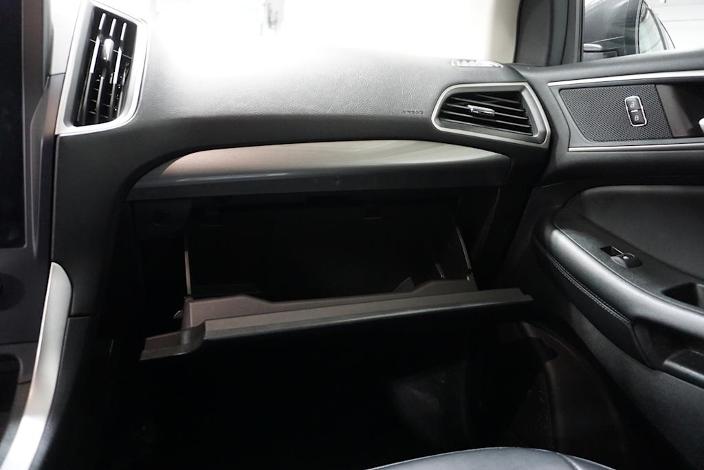 Thumbnail: 2023 Ford Edge - 22