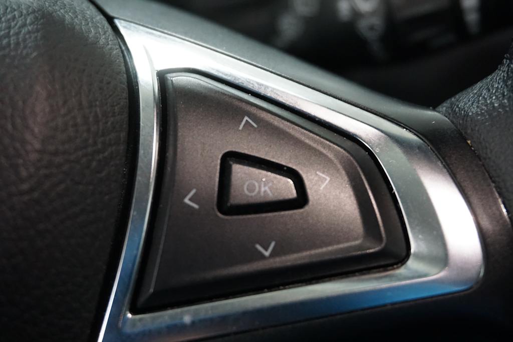 Thumbnail: 2023 Ford Edge - 26