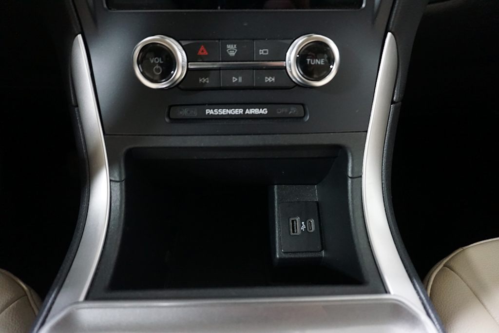 Thumbnail: 2023 Ford Edge - 19