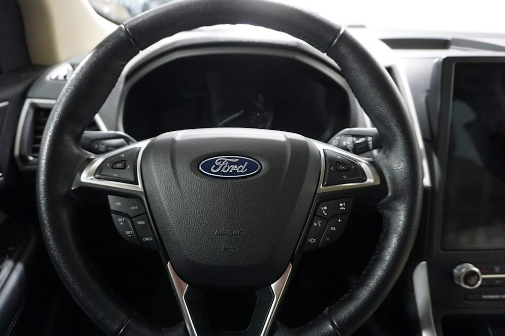 Thumbnail: 2023 Ford Edge - 6