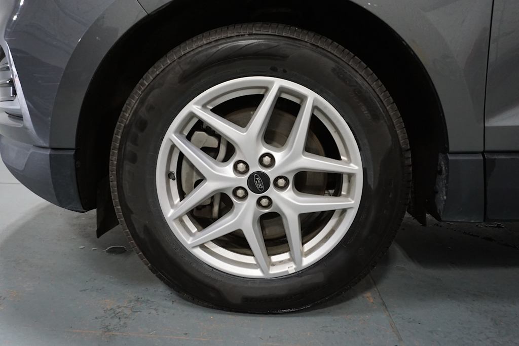 Thumbnail: 2023 Ford Edge - 5