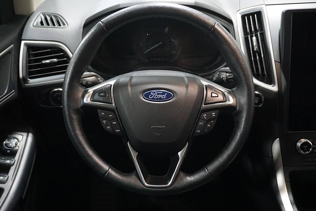 Thumbnail: 2023 Ford Edge - 7