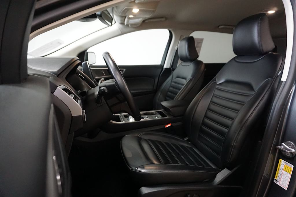 Thumbnail: 2023 Ford Edge - 8