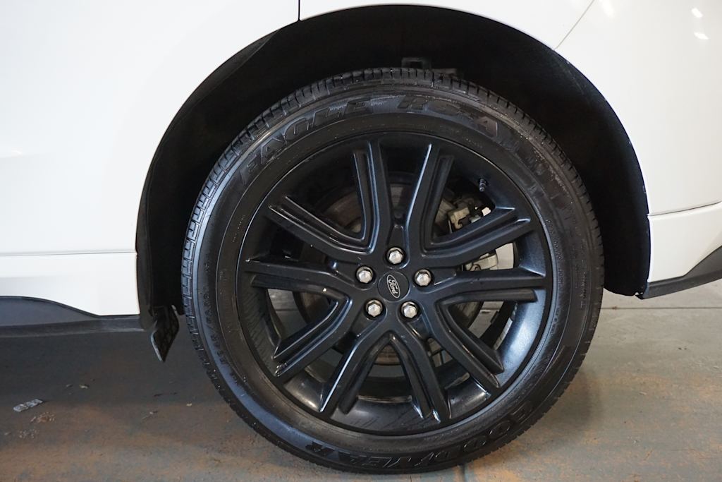 Thumbnail: 2022 Ford Edge - 20