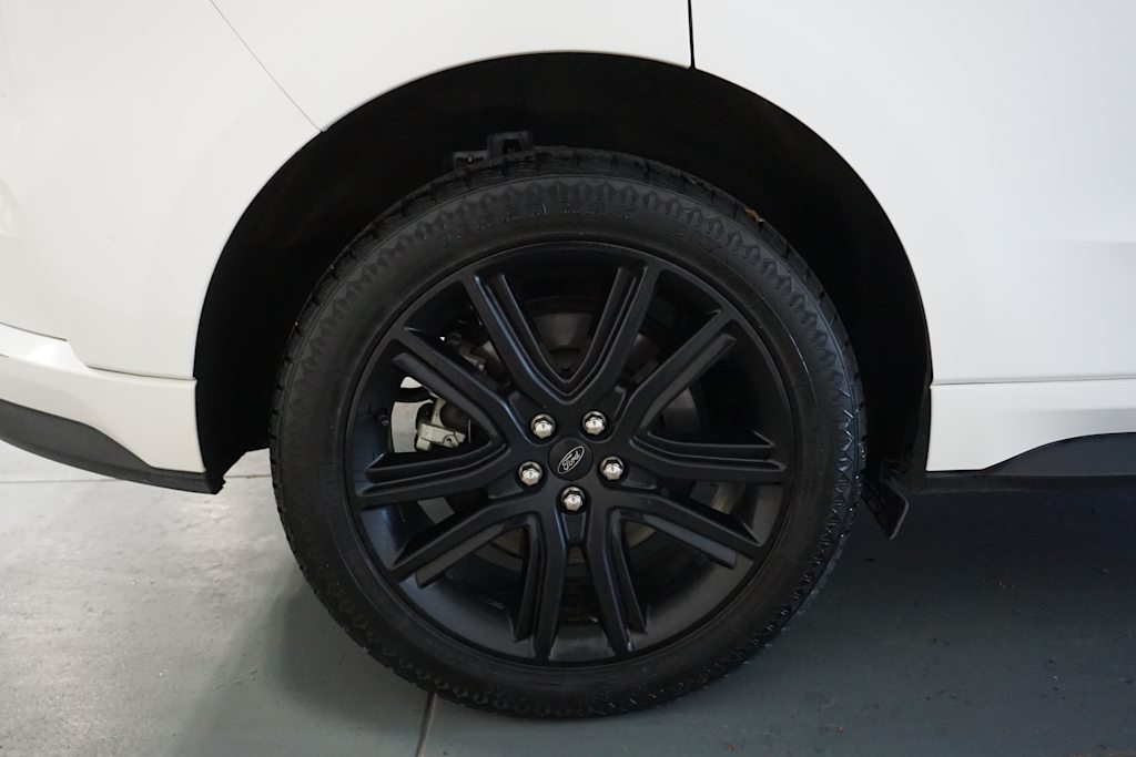 Thumbnail: 2022 Ford Edge - 21