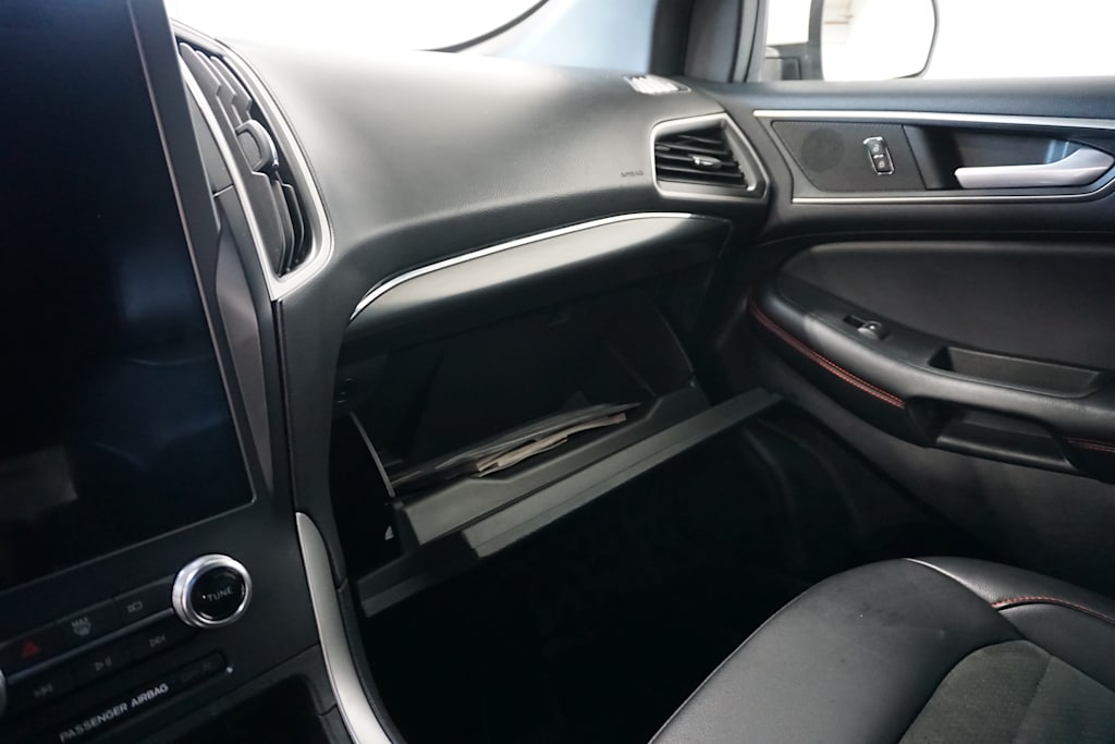 Thumbnail: 2022 Ford Edge - 23