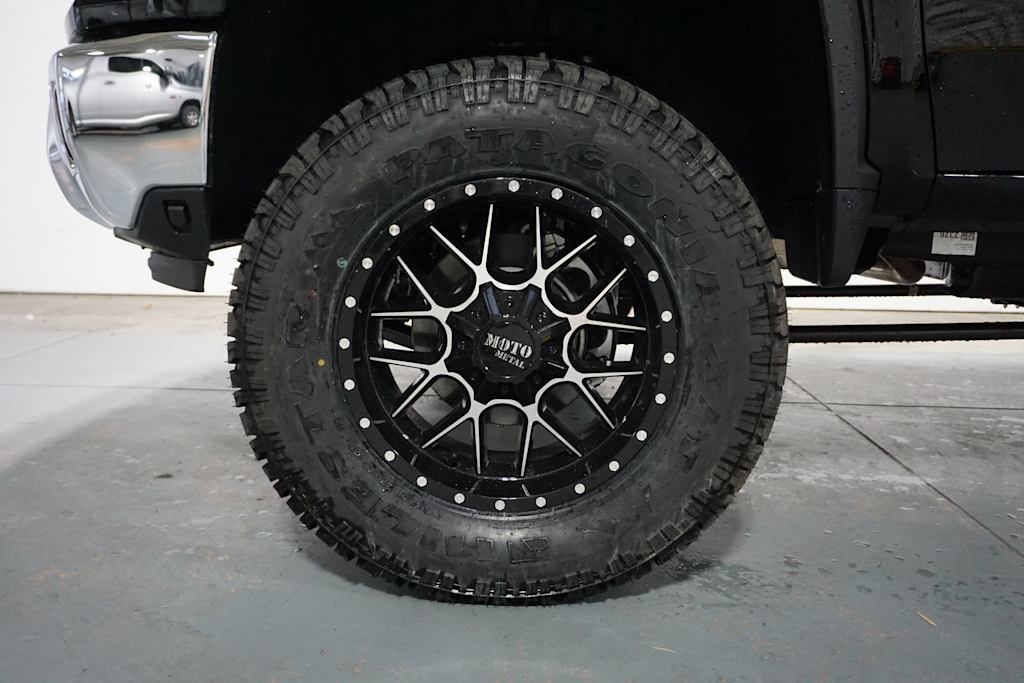 Thumbnail: 2025 Chevrolet Silverado 2500 - 5