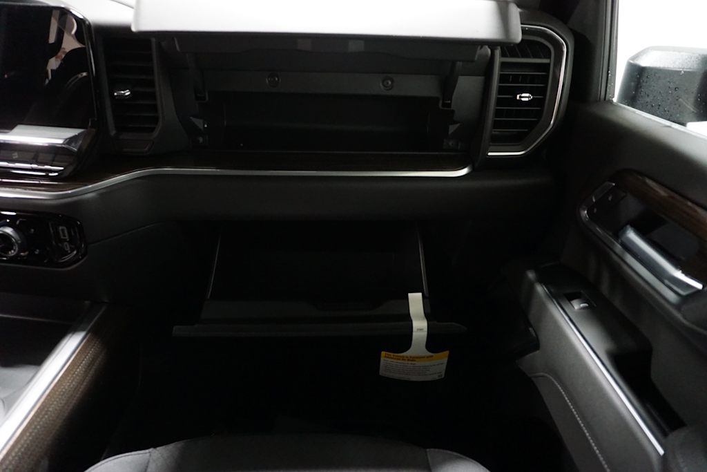 Thumbnail: 2025 Chevrolet Silverado 2500 - 22