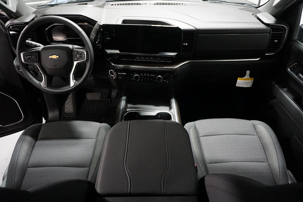 Thumbnail: 2025 Chevrolet Silverado 2500 - 2