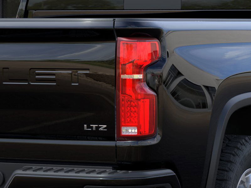 2025 Chevrolet Silverado 2500 LTZ 10