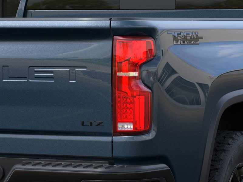 Thumbnail: 2026 Chevrolet Silverado 3500 - 18