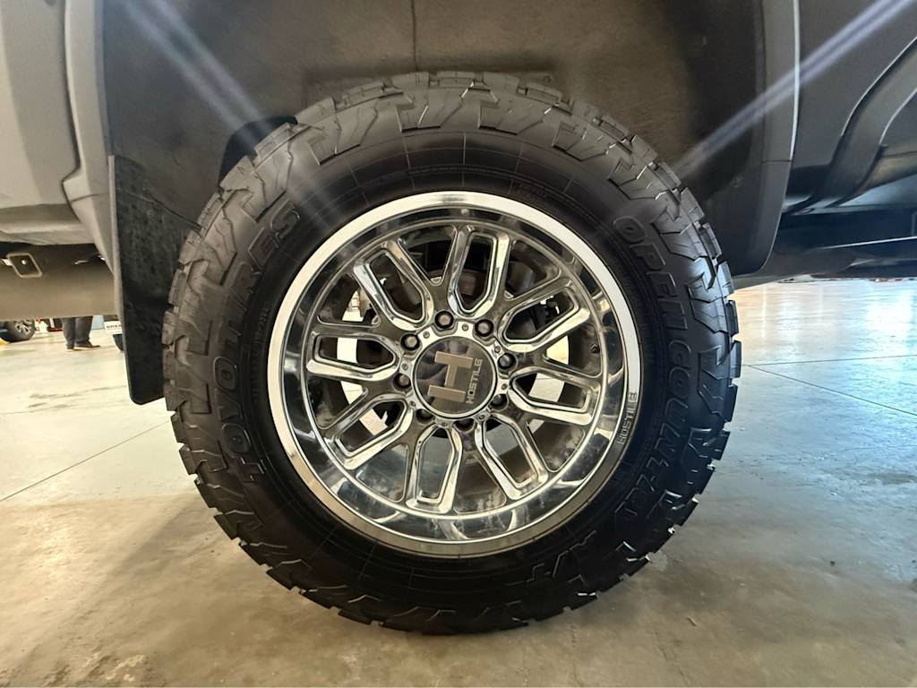 Thumbnail: 2023 Chevrolet Silverado 2500 - 16