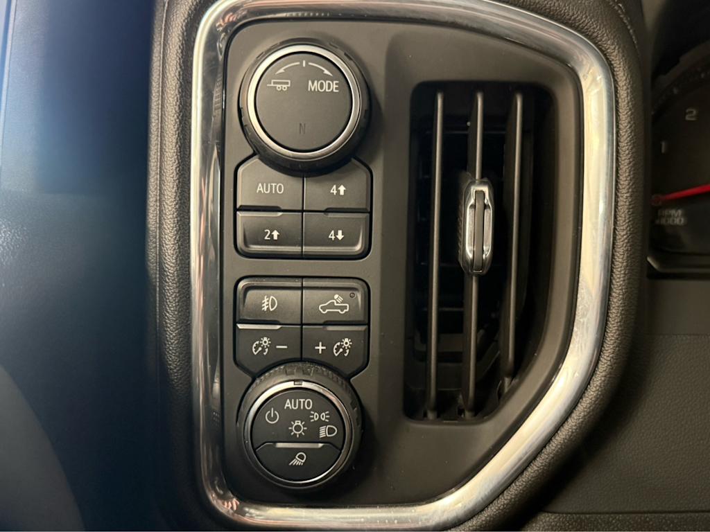 Thumbnail: 2023 Chevrolet Silverado 2500 - 26