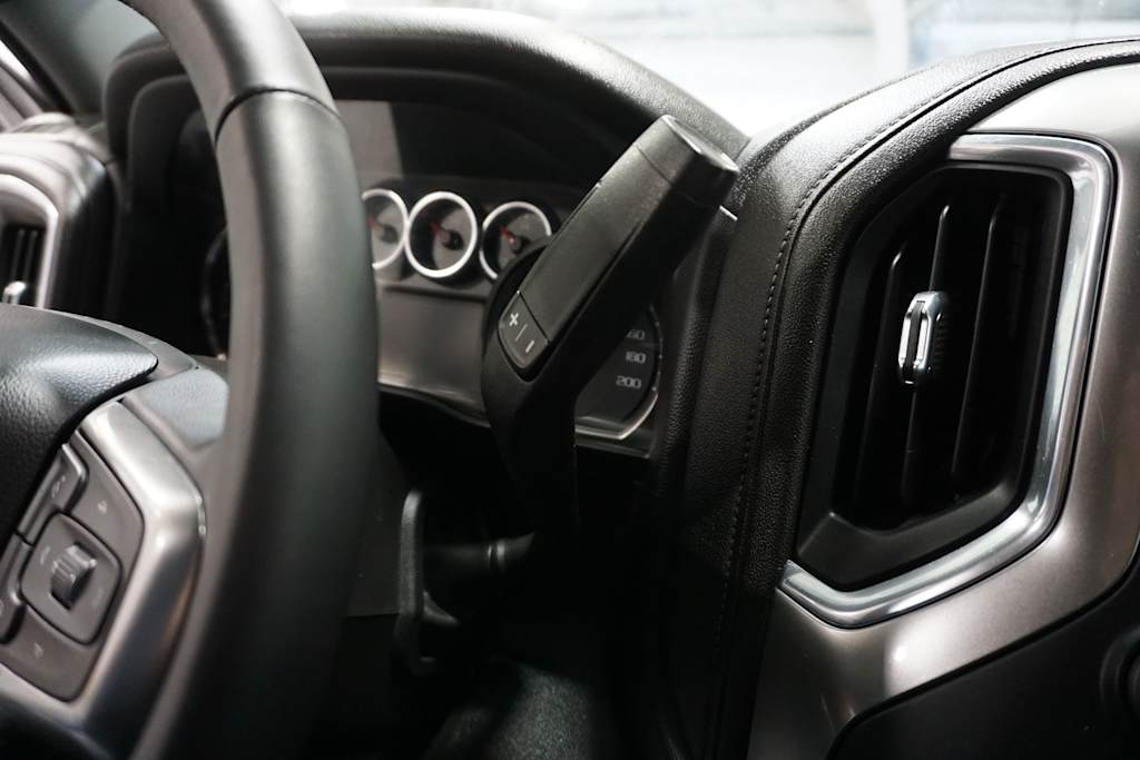 Thumbnail: 2022 Chevrolet Silverado 3500 - 24