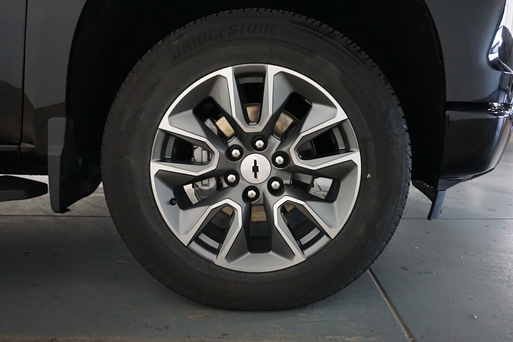 Thumbnail: 2023 Chevrolet Silverado 1500 - 18