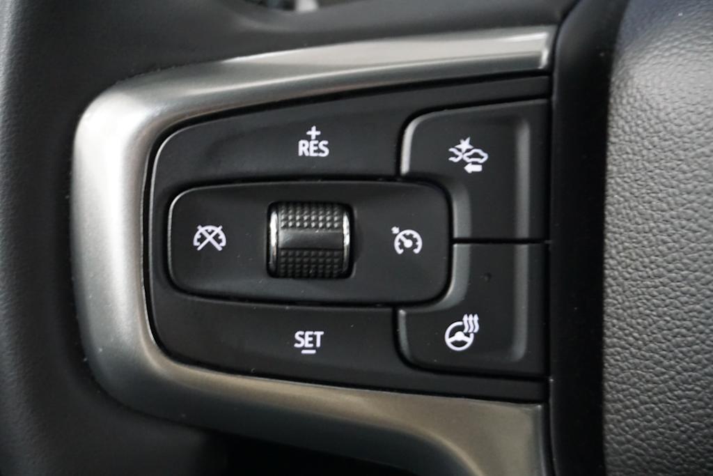 Thumbnail: 2023 Chevrolet Silverado 1500 - 23