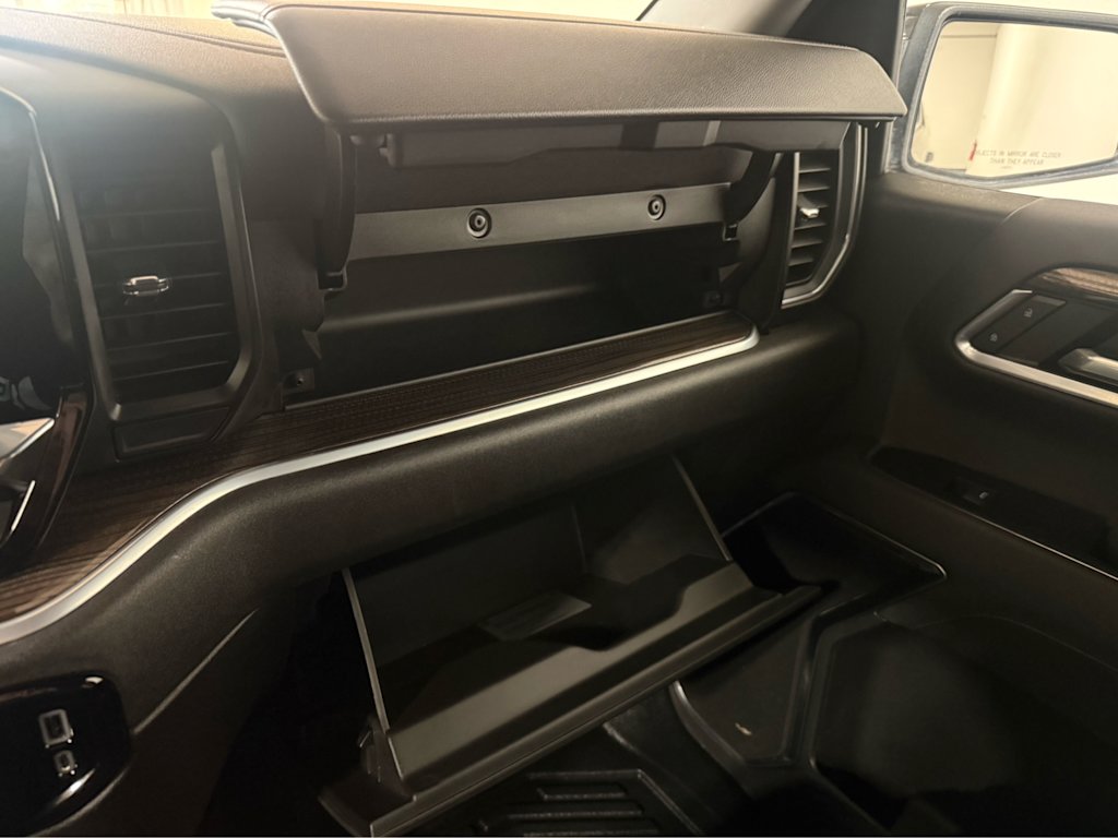 Thumbnail: 2022 Chevrolet Silverado 1500 - 23