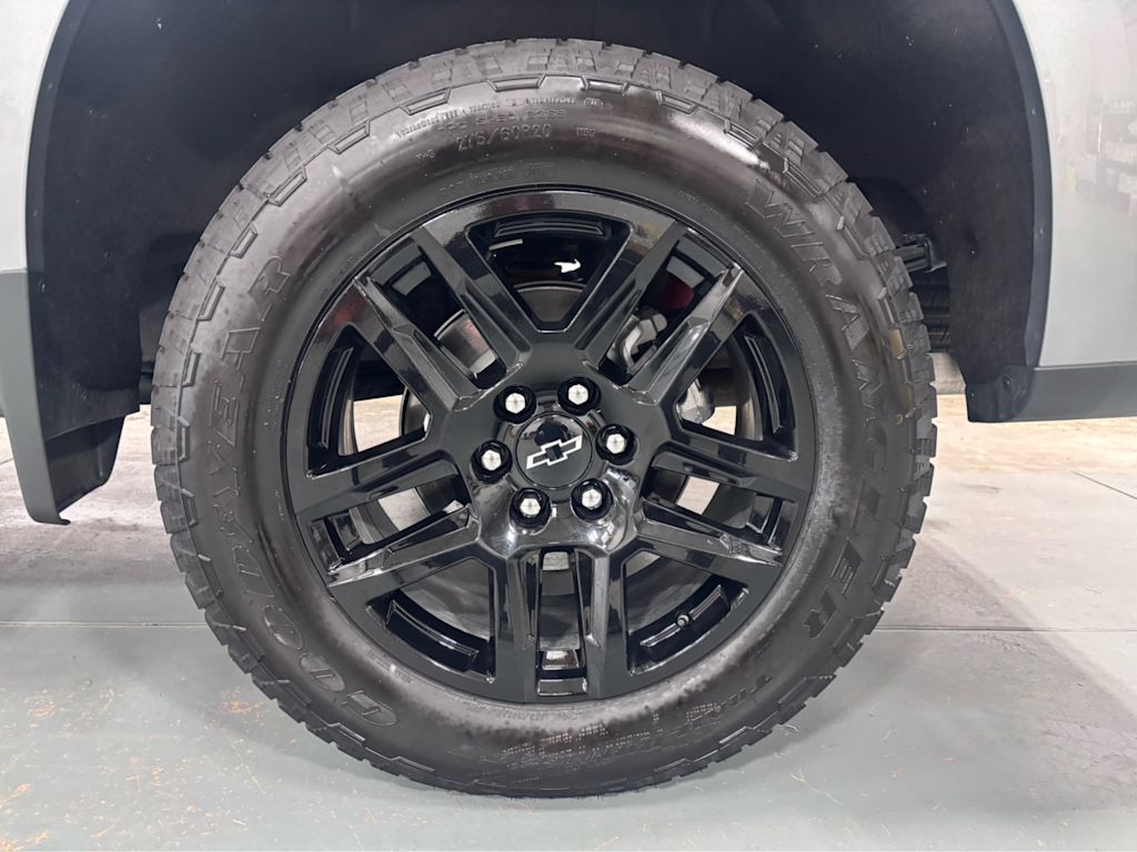 Thumbnail: 2026 Chevrolet Silverado 1500 - 17