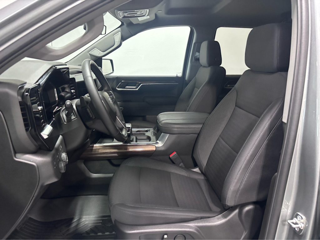 Thumbnail: 2026 Chevrolet Silverado 1500 - 8
